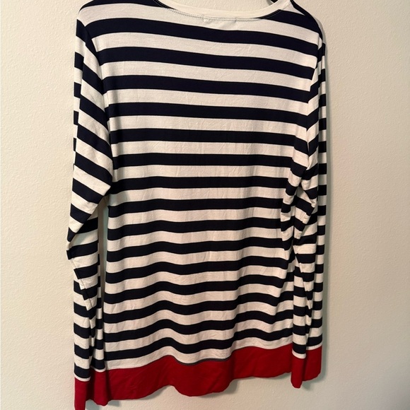 H&M Black and White Relaxed Sweatshirt - Picture 2 of 3